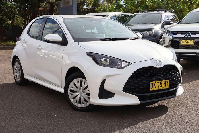 2024 Toyota Yaris Ascent Sport