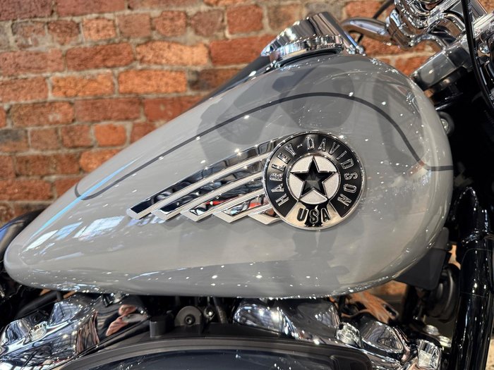 Harley-Davidson Fat Boy 117 (FLFB) Softail