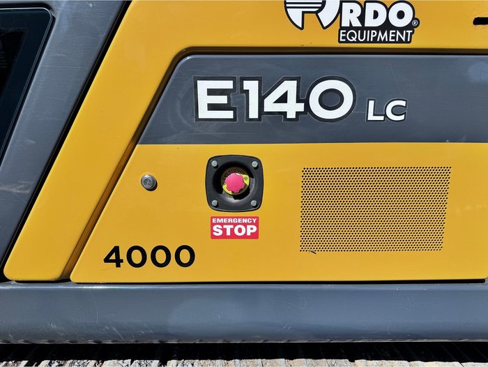 2021 John Deere E140lc