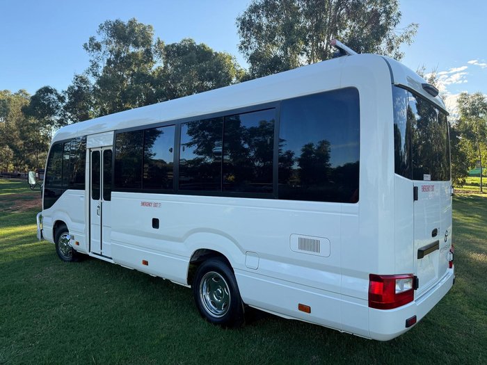 2018 Toyota Coaster WHITE