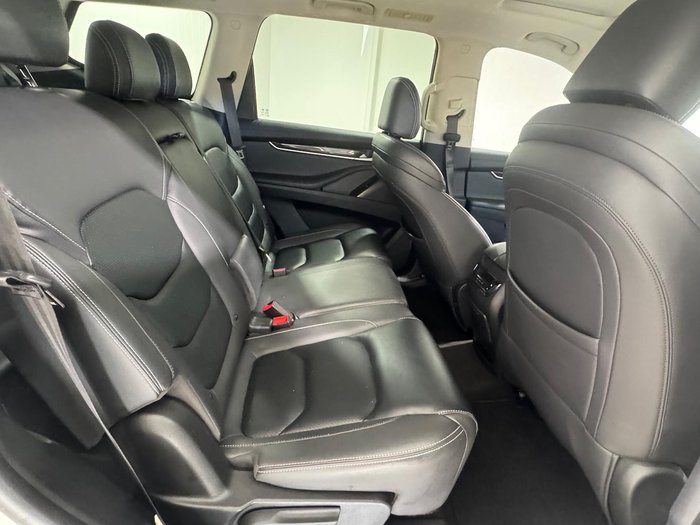 2022 LDV D90 Executive