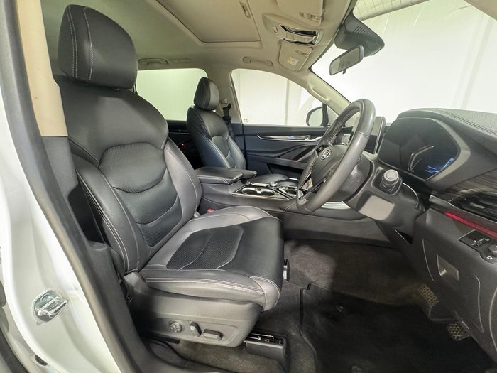 2022 LDV D90 Executive