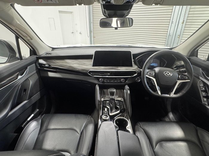 2022 LDV D90 Executive