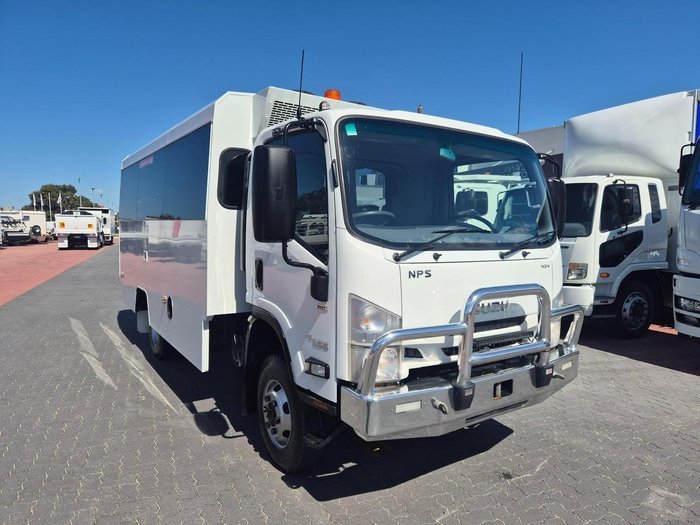 2020 Isuzu Nps75-155 Amt 4X4 Coach 22 Seat Bus