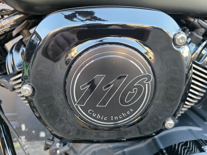 2022 Indian CHIEF DARK HORSE GREEN