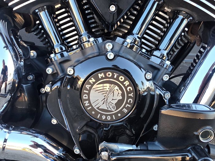 2022 Indian CHIEF DARK HORSE GREEN