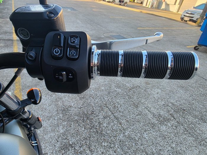 2022 Indian CHIEF DARK HORSE GREEN