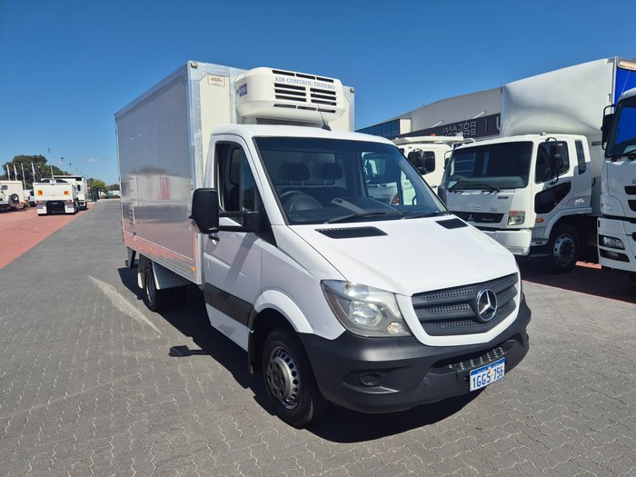 2017 Mercedes Benz Sprinter 516 2 Pallet AUTO Freezer