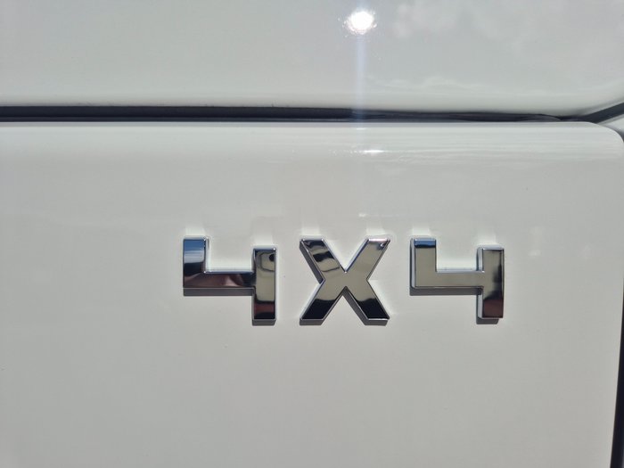 2020 Isuzu Trucks NPS75-155 AMT 4x4 Coach 22 Seat Bus