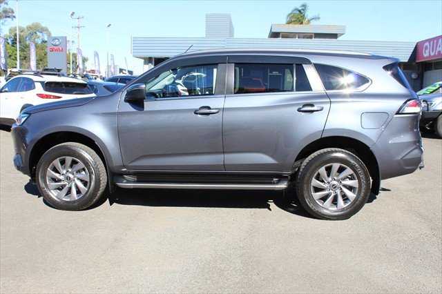 2022 Isuzu MU-X LS-U