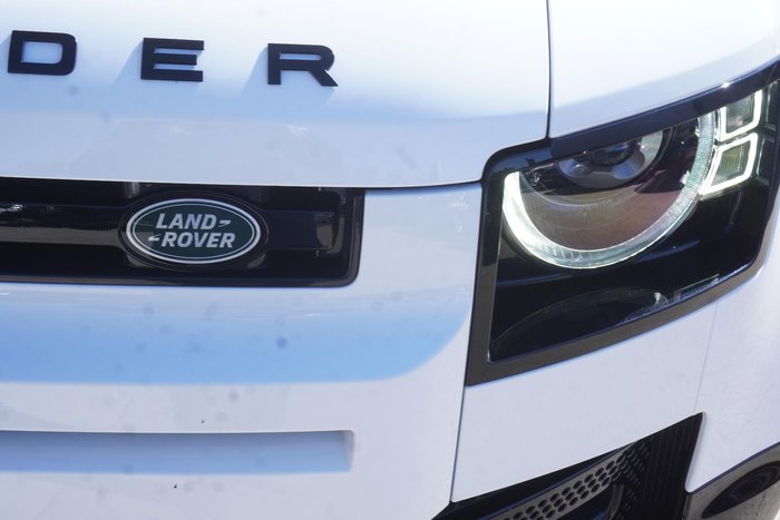 2023 Land Rover Defender 110 D300 X-Dynamic SE