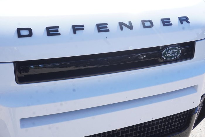 2023 Land Rover Defender 110 D300 X-Dynamic SE