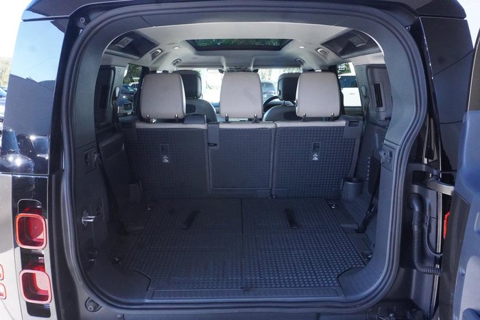 2021 Land Rover Defender 110 P400 X-Dynamic HSE