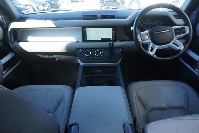 2021 Land Rover Defender 110 P400 HSE