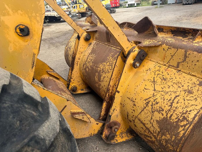 1986 Kobelco Lk400