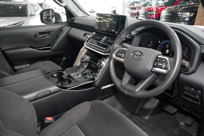 2025 Toyota Landcruiser GX