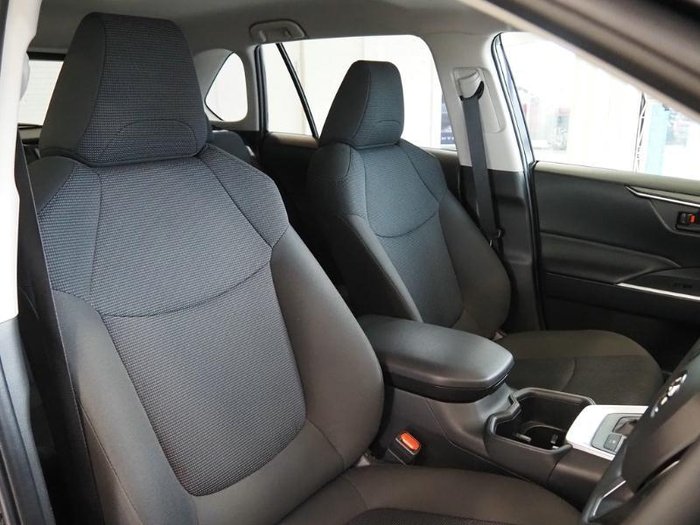 2025 Toyota RAV4 GX