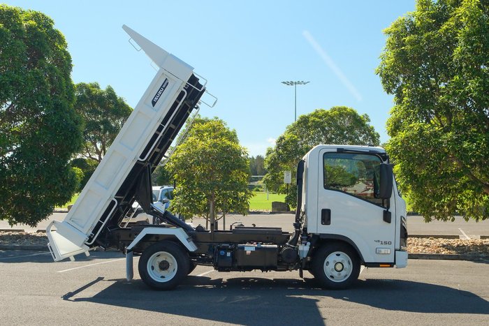 2025 Isuzu N Series NLR 45-150 DT D25