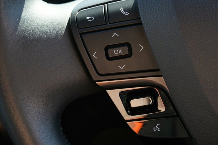 2024 Toyota C-HR GXL