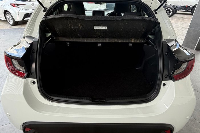 2022 Toyota Yaris Ascent Sport