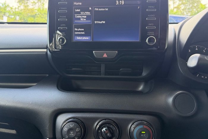 2022 Toyota Yaris Ascent Sport