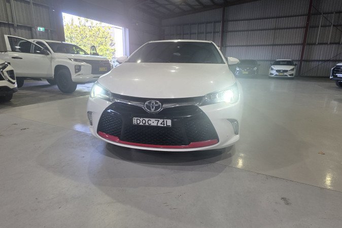 2017 TOYOTA CAMRY