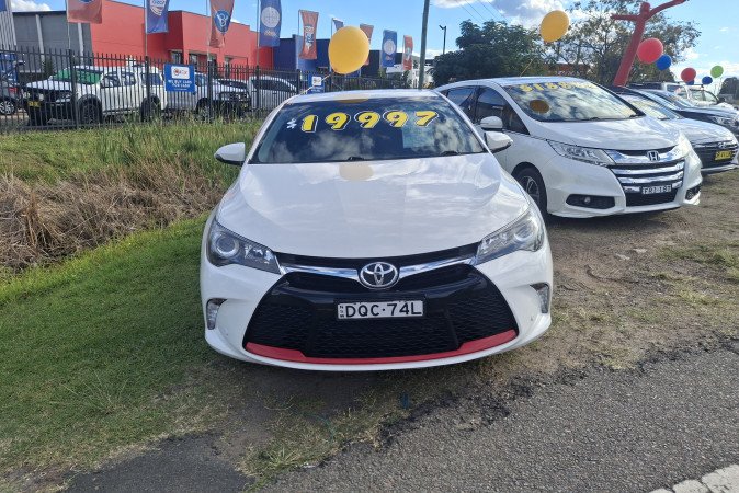 2017 TOYOTA CAMRY