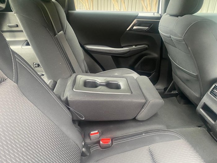 2023 Mitsubishi Outlander ES
