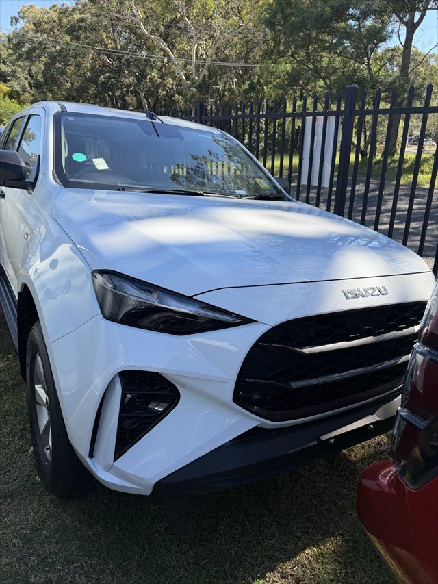 2025 Isuzu MU-X