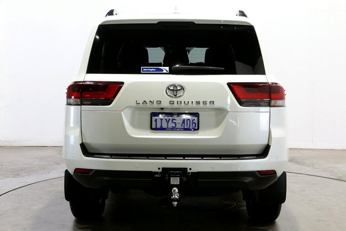 2025 Toyota Landcruiser GXL