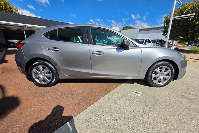 2014 Mazda 3 Neo