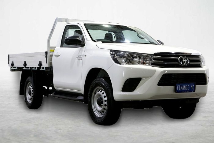 2024 Toyota Hilux SR