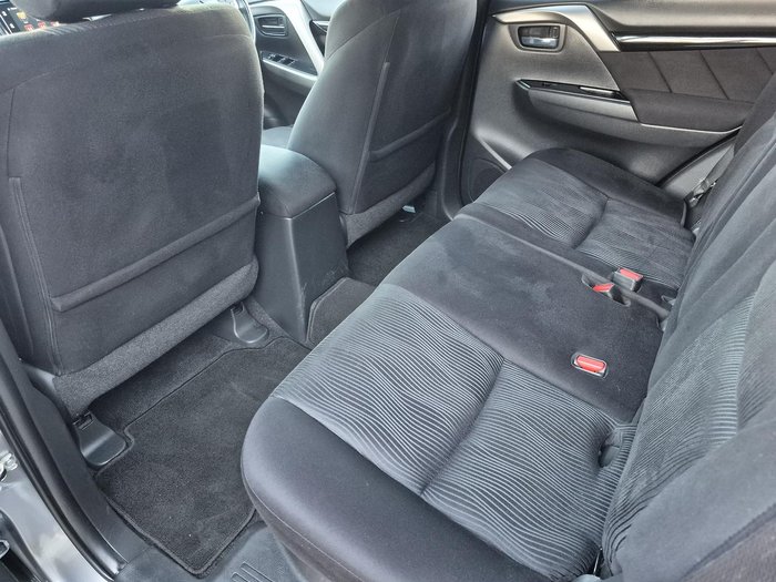 2017 Mitsubishi Pajero Sport GLX