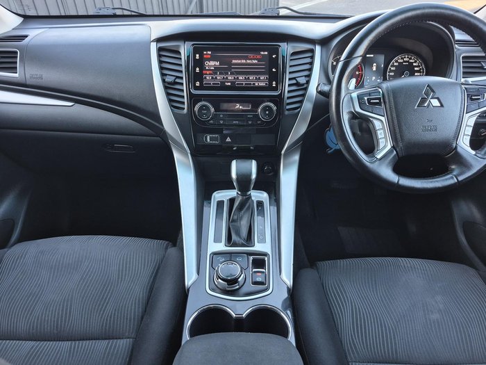 2017 Mitsubishi Pajero Sport GLX