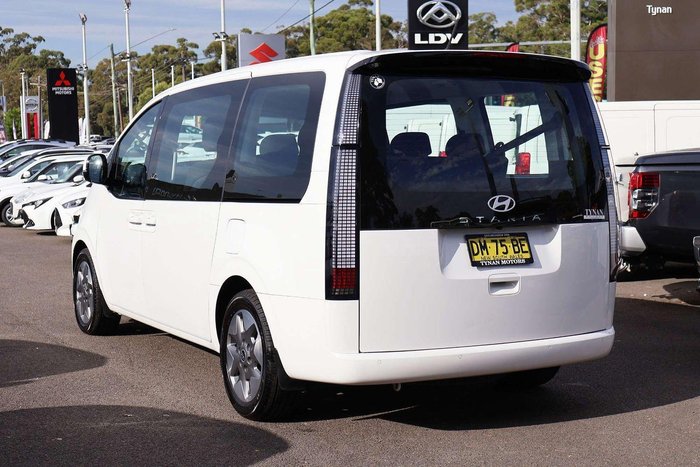 2024 Hyundai STARIA