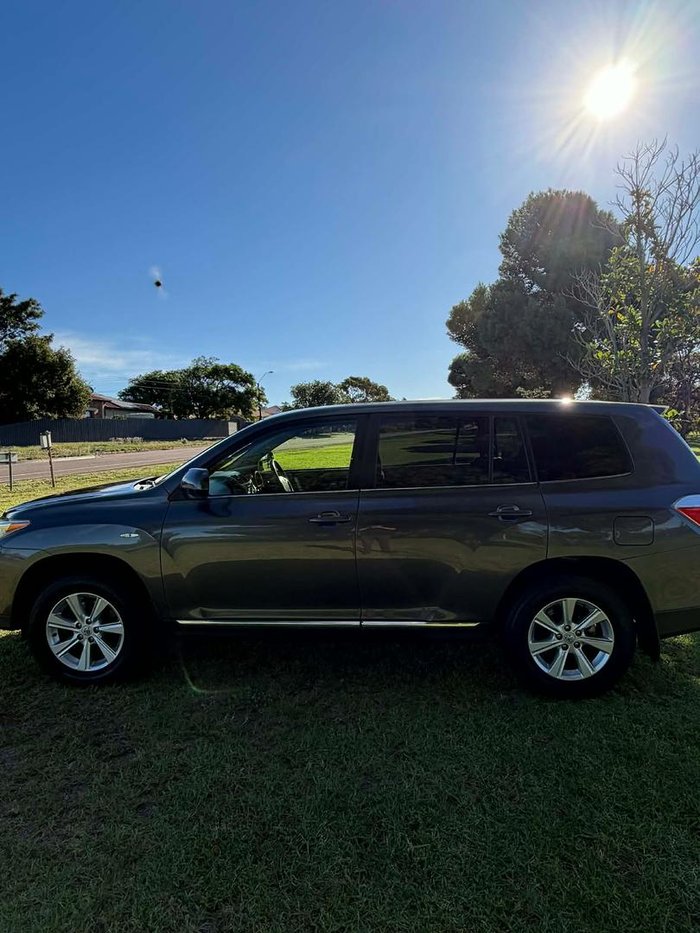 2013 Toyota Kluger KX-R