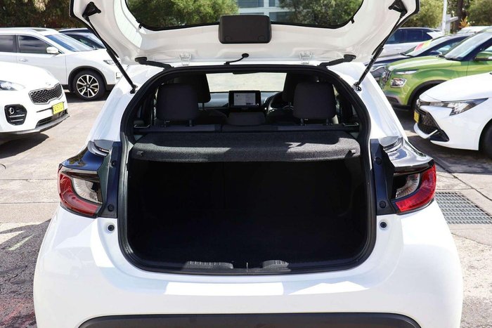 2024 Toyota Yaris Ascent Sport