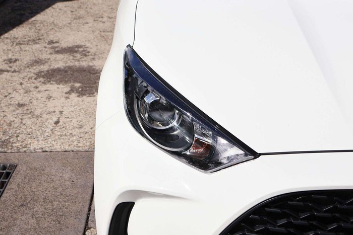 2024 Toyota Yaris Ascent Sport