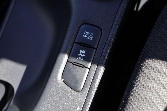 2024 Toyota Yaris Ascent Sport