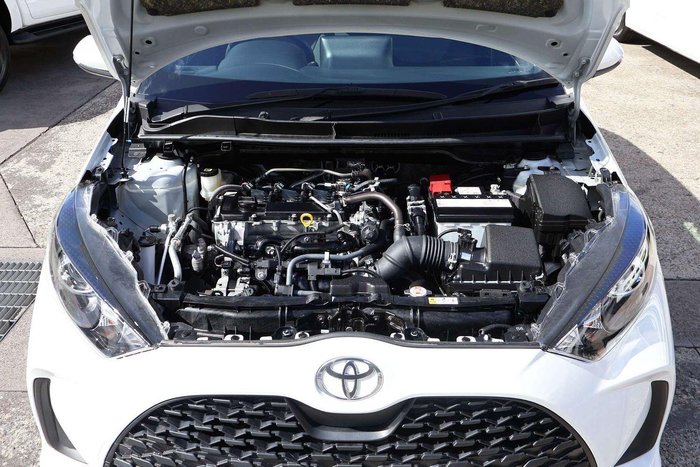 2024 Toyota Yaris Ascent Sport