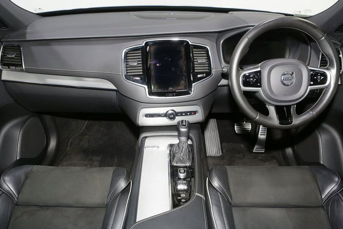 2020 Volvo XC90 T6 R-Design