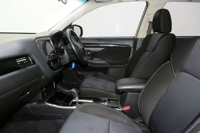 2019 Mitsubishi Outlander ES
