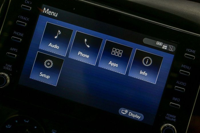 2023 Toyota Hilux SR