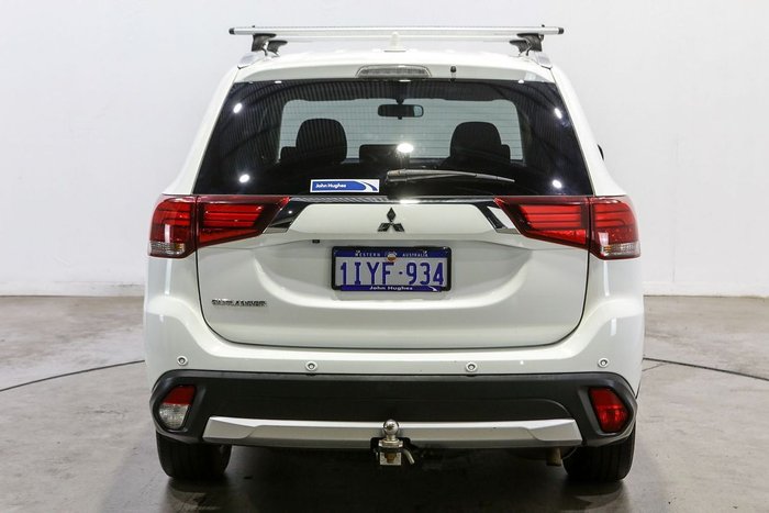 2017 Mitsubishi Outlander LS Safety Pack