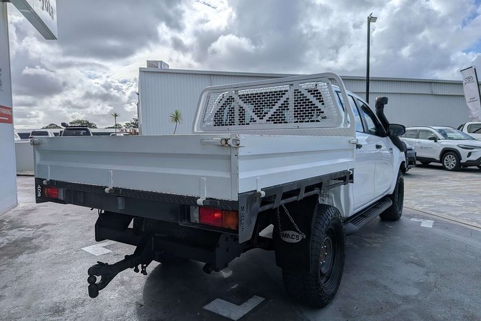 2020 Toyota Hilux SR