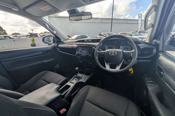 2020 Toyota Hilux SR