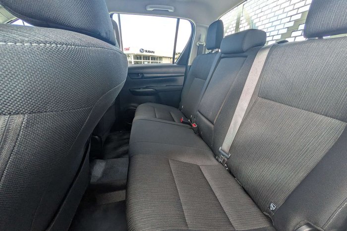 2020 Toyota Hilux SR