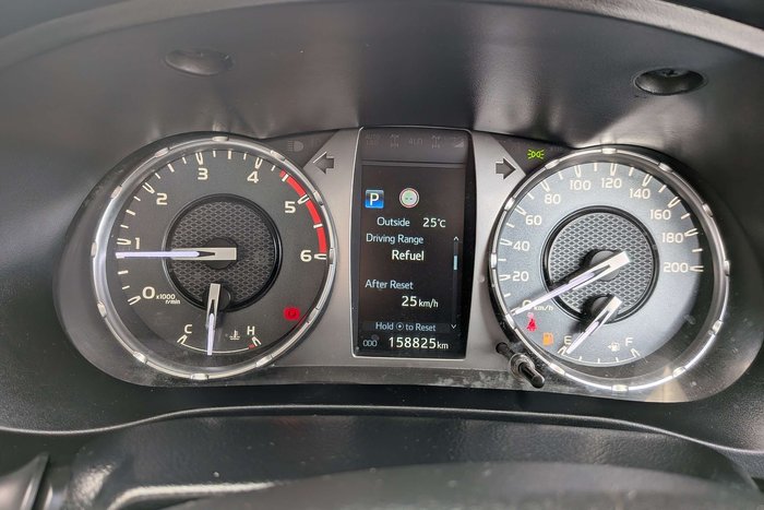 2020 Toyota Hilux SR