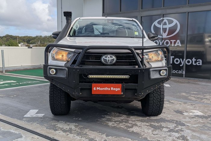 2020 Toyota Hilux SR