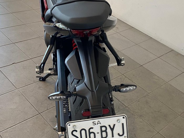 2024 Triumph Daytona 660 Daytona Red